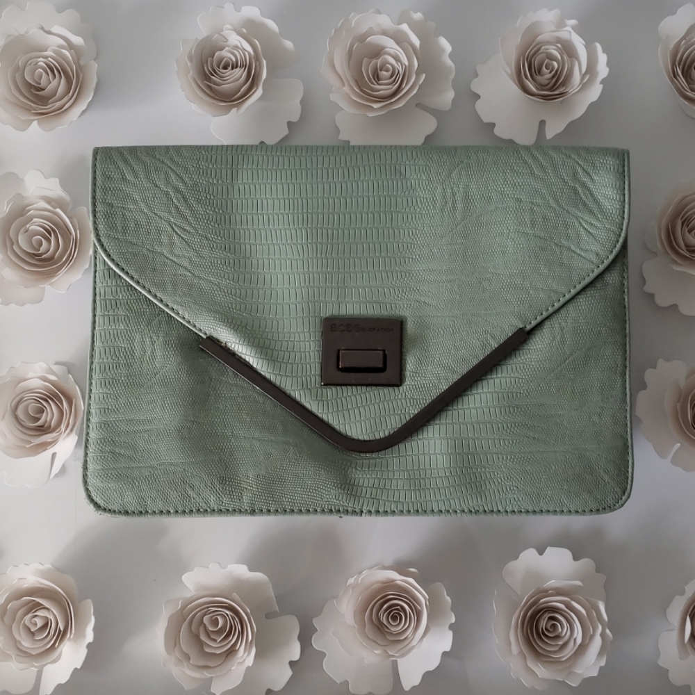 BCBGeneration "Charlie" Clutch